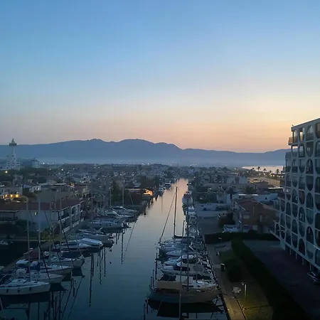 Agradable Duplex Con Vistas Al Mar - Hisp-288-43