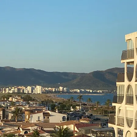 Apartament Duplex Moderne A 50m De La Avec Climatisation Empuriabrava